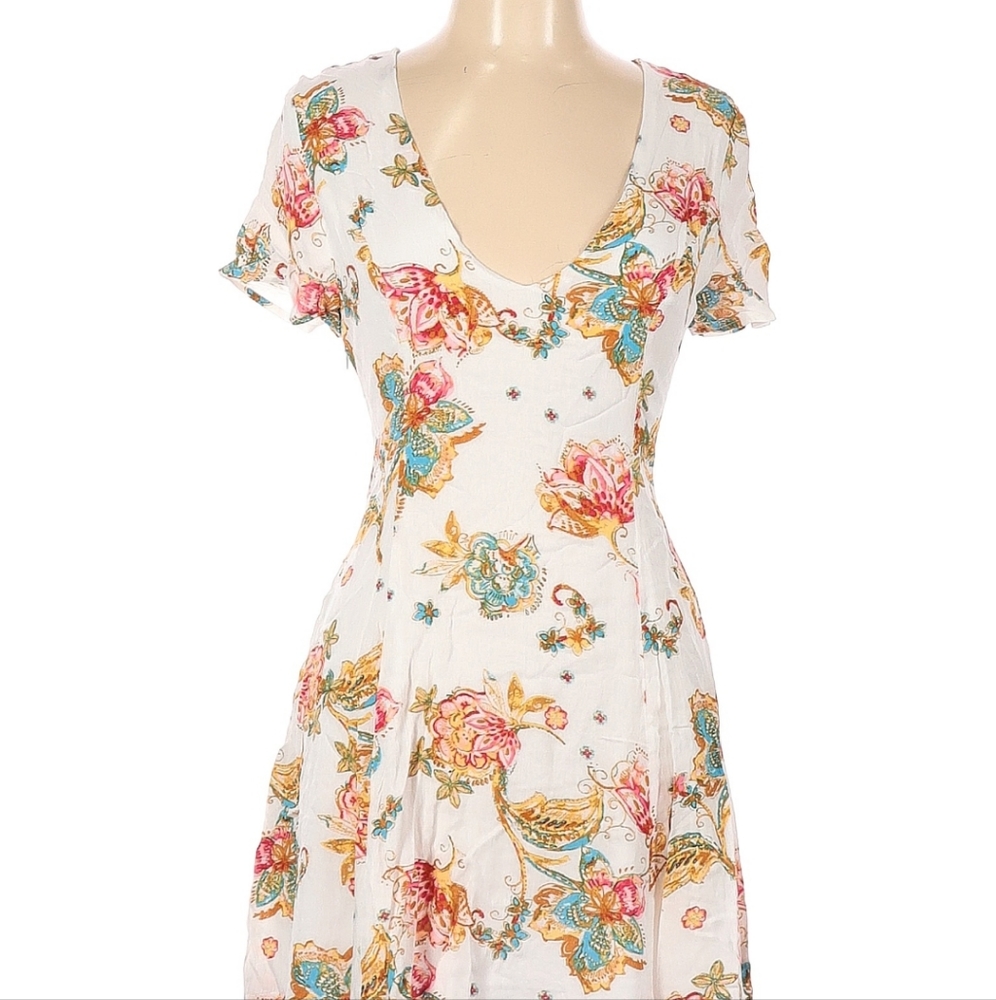 White floral mini